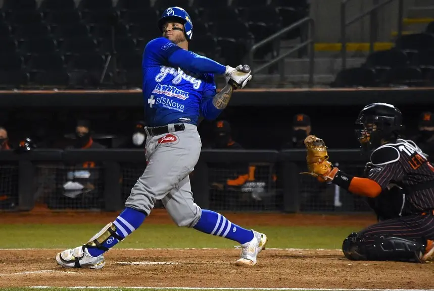 Yaquis dominan duelo sonorense