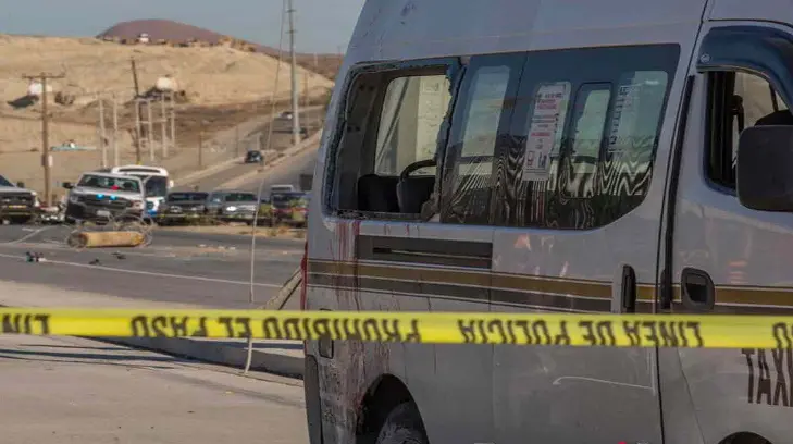 Niña muere decapitada tras impactarse el carro en el que iba