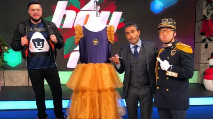 VIDEO | ¡Paga apuesta! ‘El Negro’ Araiza se viste de quinceañera Puma en ‘Hoy’