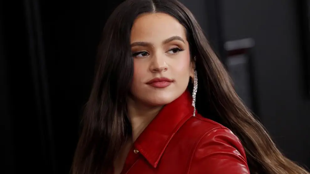 Rosalía inicia el 2021 con la portada de Vogue