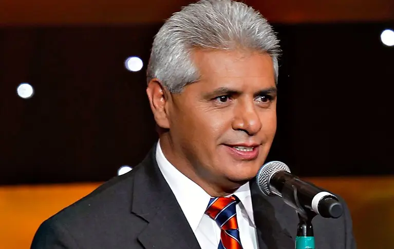 Manuel Negrete revela estado de salud de Luis Flores