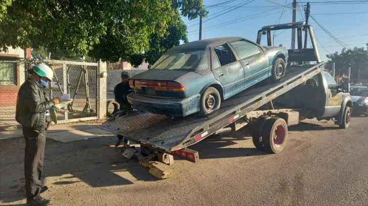 Habrá medidas más drásticas contra propietarios de carros chatarra en Hermosillo