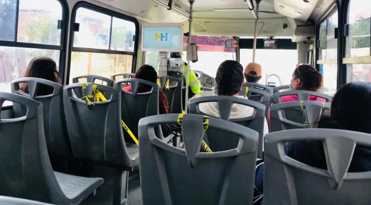 Piden adecuar unidades de transporte para adultos mayores