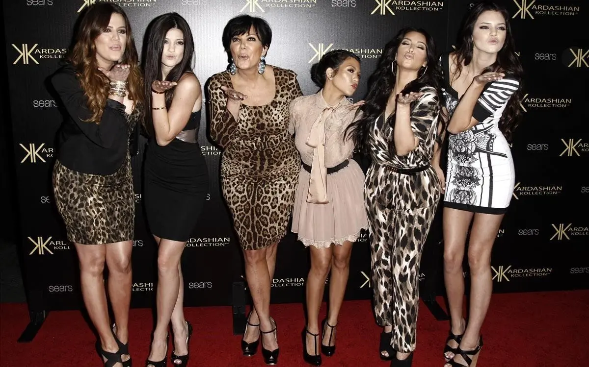 Entérate del grado de estudios de la dinastía Kardashian ¡Te sorprenderá!