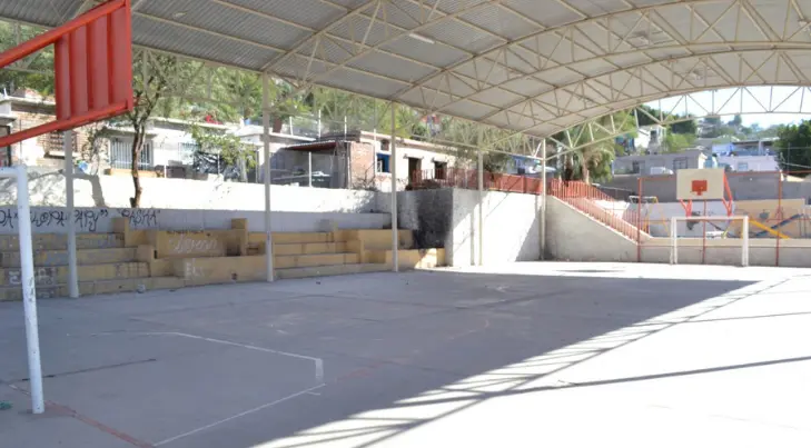 Cancha de la colonia el Mariachi es punto de reunión de delincuentes