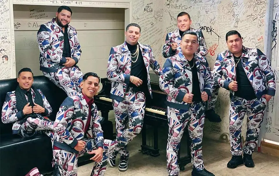 Esta es la canción de Espinoza Paz que le dio fama a Grupo Firme