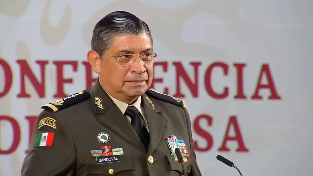 AMLO revela cómo se contagió de Covid el general Luis Cresencio Sandoval