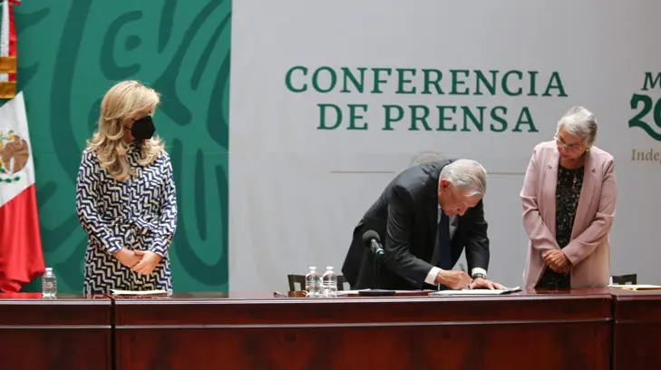 Gobernadores y AMLO firman acuerdo para garantizar elecciones limpias