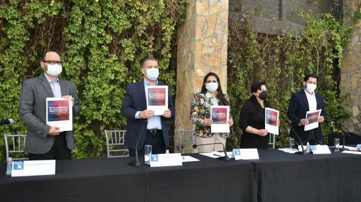 Recibe alcaldesa de Hermosillo la Agenda Local para la Paz