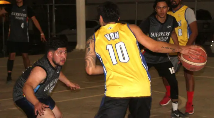 Ningún equipo afloja: así fue la jornada 7 del Torneo de basquetbol StreetBall Sahuaro Vida