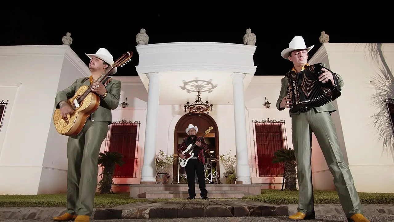 Los 2 Carnales prometen dos discos para este 2021