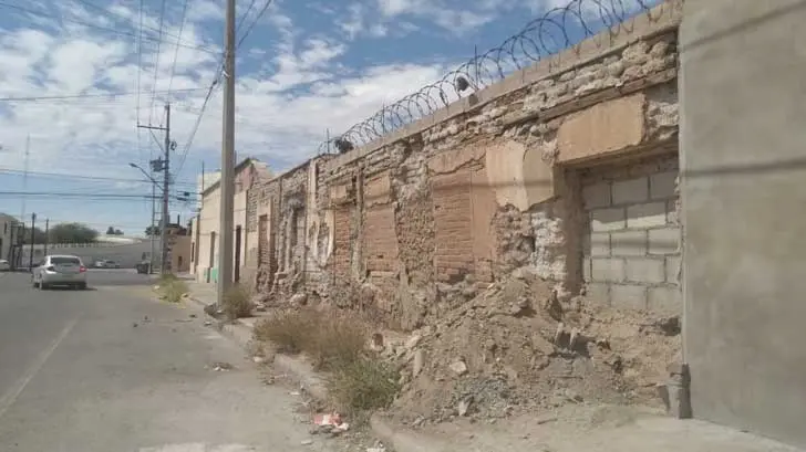 Urgen atención a inmueble abandonado en Centro de Hermosillo