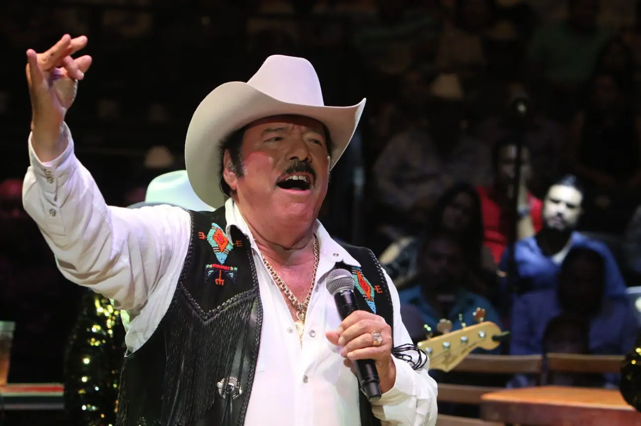 ¡Larga vida al Rey de Mil Coronas!