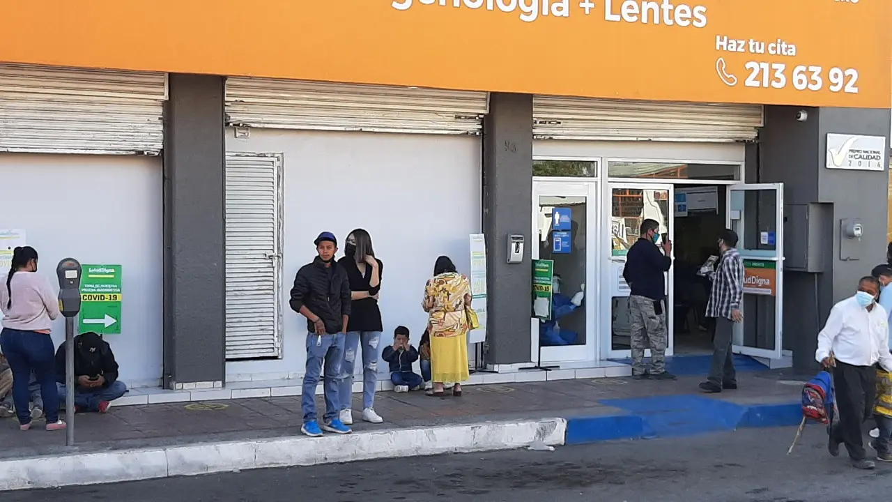 ¿Verde? Las filas para las pruebas Covid en Hermosillo aumentan