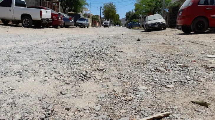 La calle de las Lomas de Madrid que es un peligro para el que la intenta cruzar