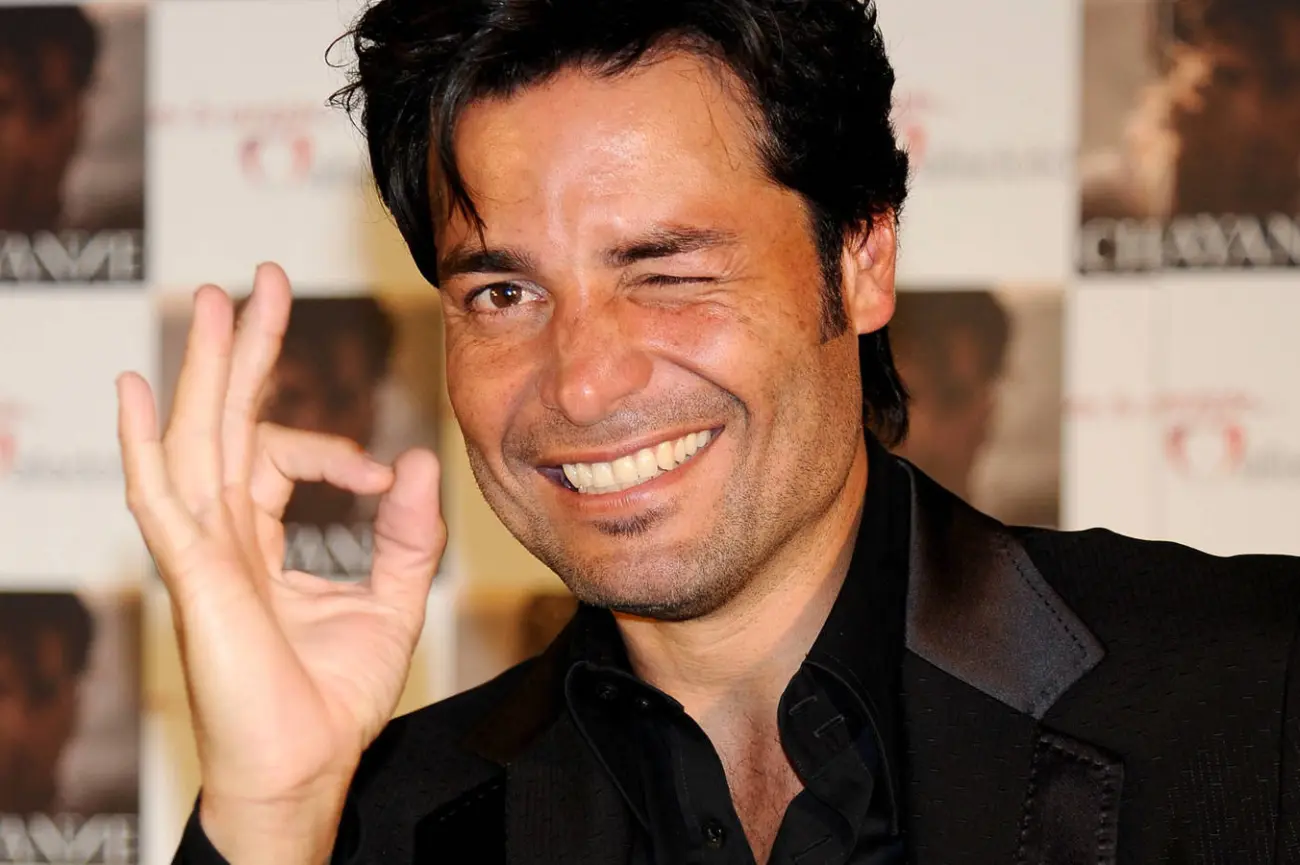 Chayanne recibe vacuna contra covid-19
