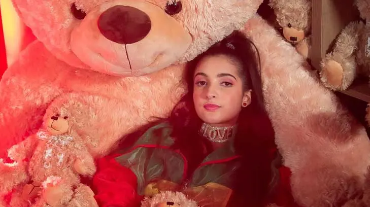 Bryanne lanza su nuevo tema musical Peluchito