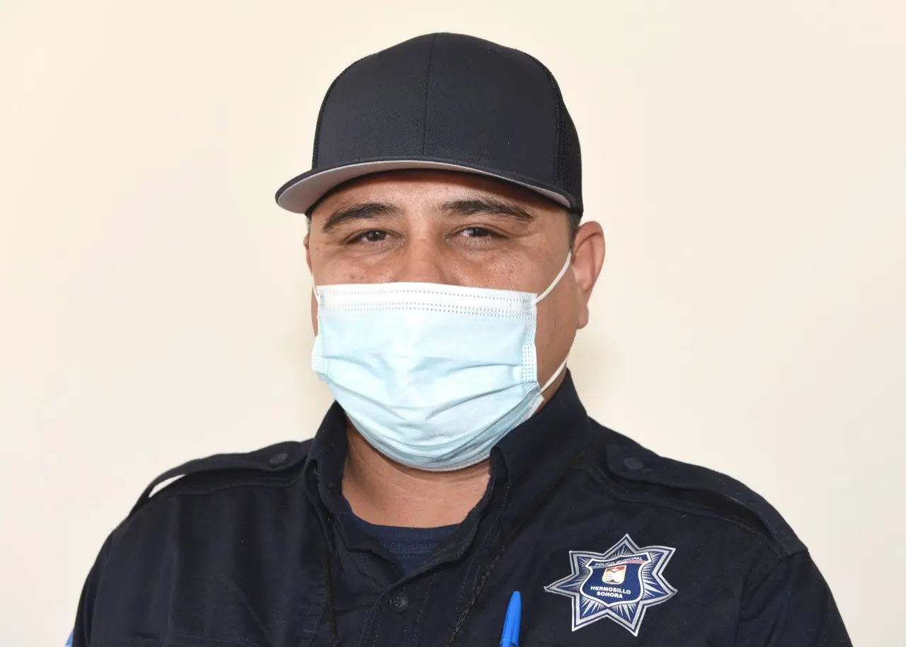 Reconocen a Fco Humberto como Policía del Mes
