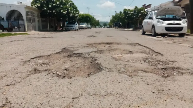 Cidue responde a ofrecimiento de CMC para solucionar problema baches