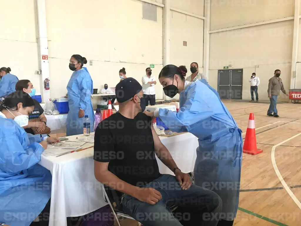 Esta es la cantidad de vacunas que se aplicaron en Navojoa a personas entre 18 y 39 años