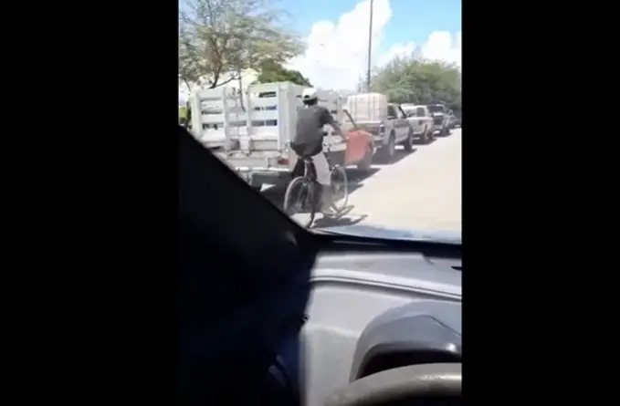 ¡Increíble! Parece de película pero es lo que pasa en Navojoa para que puedan tener agua