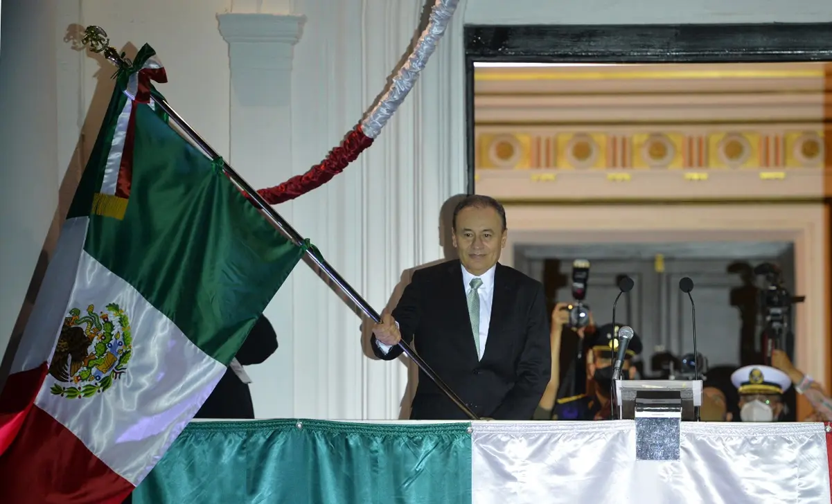 Gobernador Durazo encabeza su primer Grito de Independencia