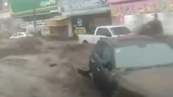 La tormenta lo arrastró todo en Ecatepec