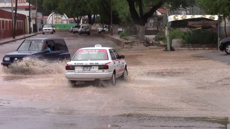 Seguirán las fuertes y peligrosas lluvias en Nogales; recomendaciones para evitar accidentes