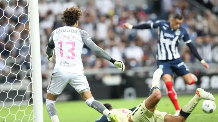 Van Rayados por Repesca en casa