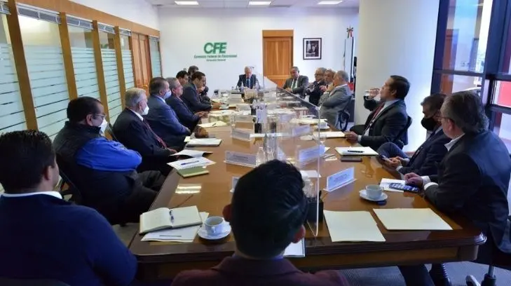 Manuel Bartlett pide a directivos de CFE cerrar filas a favor a reforma