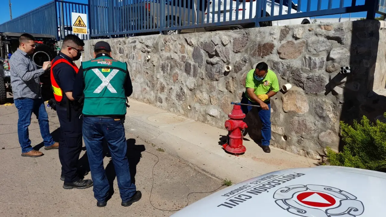 Revisan hidrantes en Nogales para ver cuáles sirven