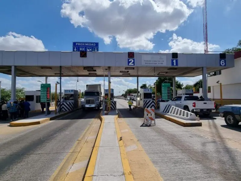 Tras liberación de caseta en Esperanza, conductor se niega a pagar, escapa e intenta atropellar a oficial