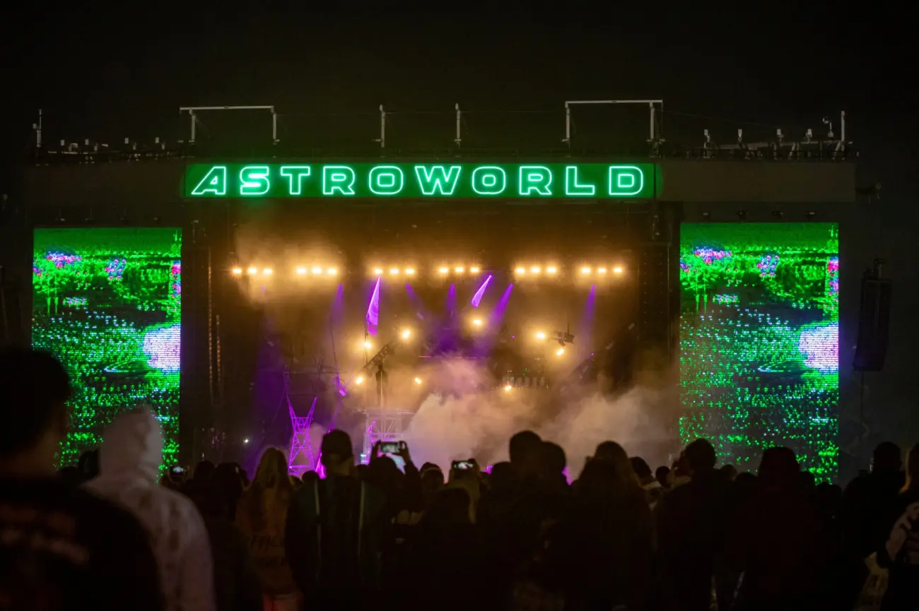 VIDEO - Tragedia en festival de música deja al menos 11 muertos y 300 heridos