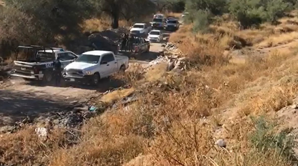VIDEO - Policías rescatan a levantado en Hermosillo; detienen a 2 hombres armados
