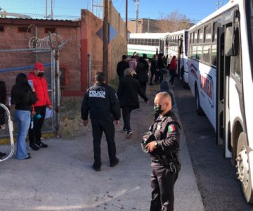 Gobierno de Nogales seguirá enviando jóvenes a Arizona para ser vacunados