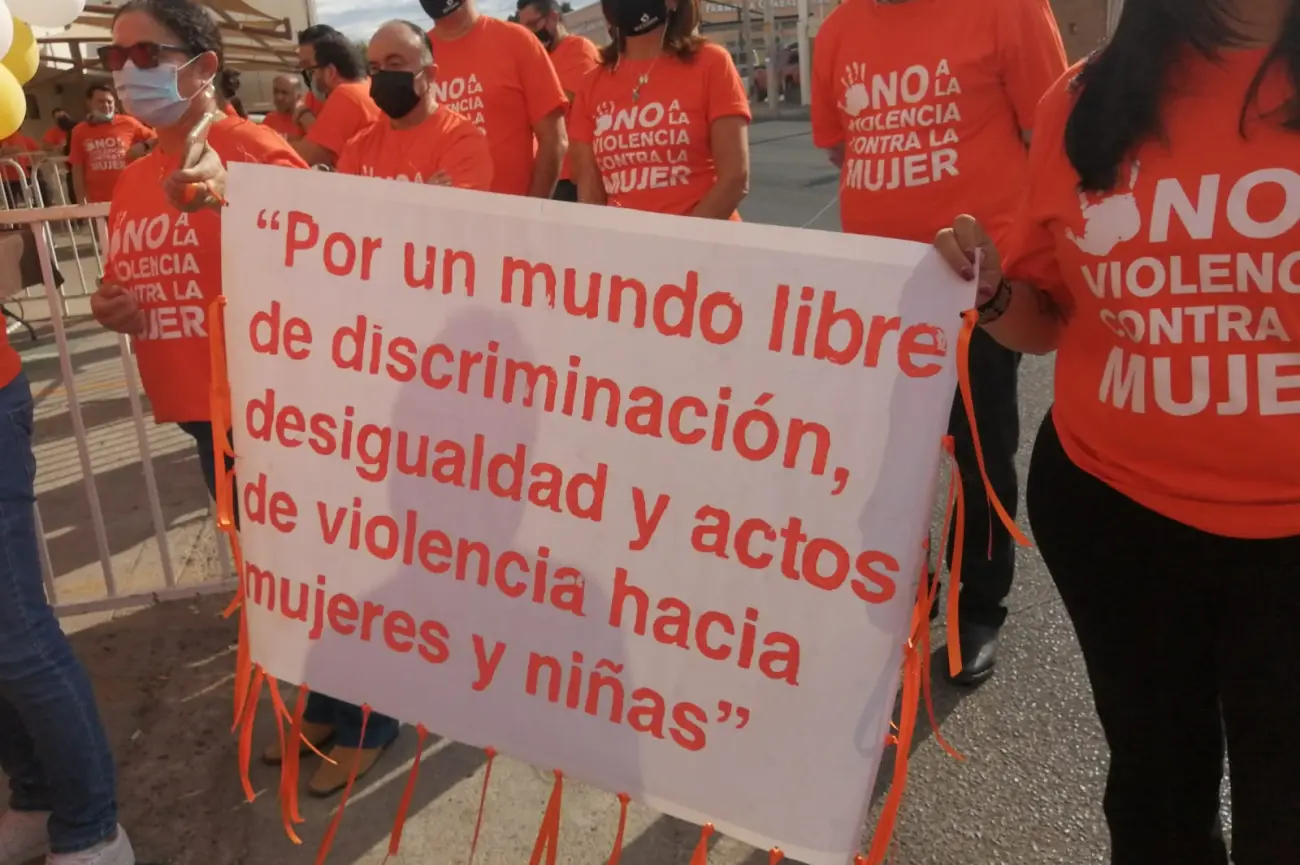 Conmemora IEE Día contra la violencia hacia la mujer