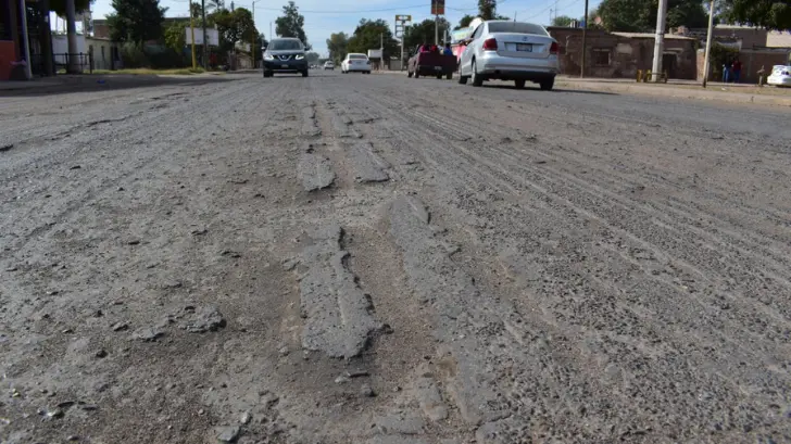 Intransitable; calle de Obregón tienen hartos a los vecinos que pagan impuestos