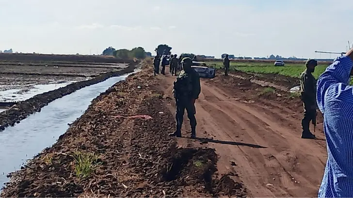 Encuentran cuerpos calcinados dentro de un vehículo en llamas en el Valle de Yaqui