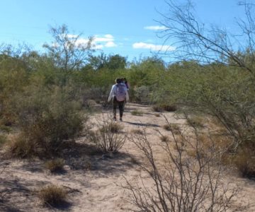 Localizan cuerpos de dos hombres en una fosa clandestina en Guaymas