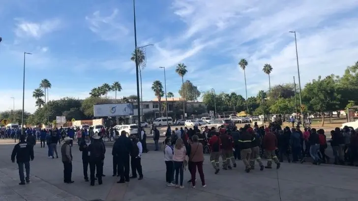 El problema ha ido creciendo y no nos escuchan, protesta CTM Sonora por servicios médicos