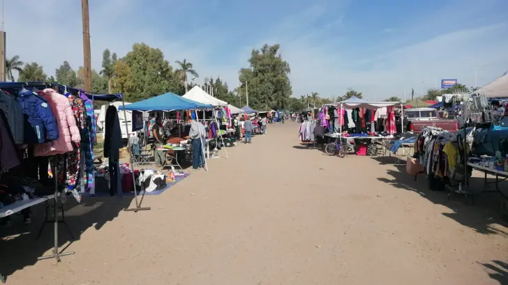 Tras apertura de la frontera y Navidad, tiangueros de Navojoa vuelven a sonreír