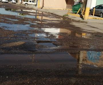 Baches que tienen 20 años y otros problemas de la Álvaro Obregón