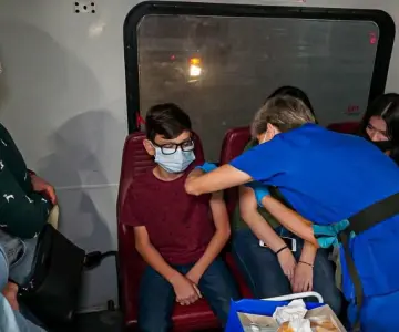 Jóvenes de 12 a 17 años deben registrarse para recibir vacuna antiCovid