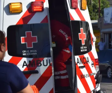 Motociclista queda lesionado tras sufrir choque al norte de Hermosillo