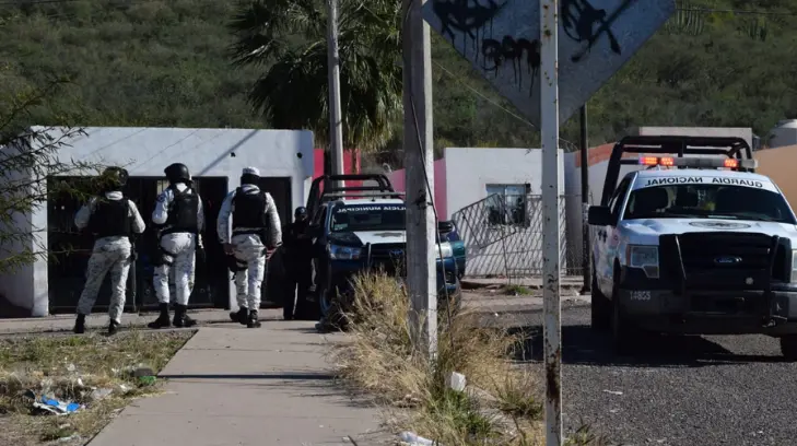 Balean a un hombre y lo abandonan herido en la banqueta en Guaymas