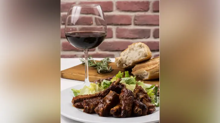 ¿Carne asada con vino? ¡Sí, aquí te decimos las mejores combinaciones!