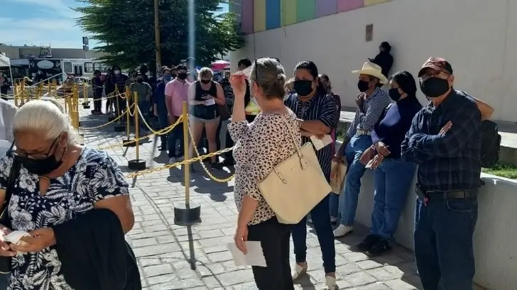 Hacen fila de 4 horas para poder tramitar incapacidad