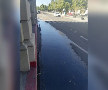 ¡Ni porque está en el Ayuntamiento! Agua de Hermosillo ignora fuga de agua potable