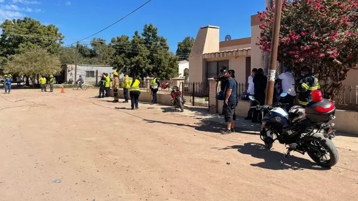 Camión cargado de huevos deja sin luz a San Ignacio Cohuirimpo