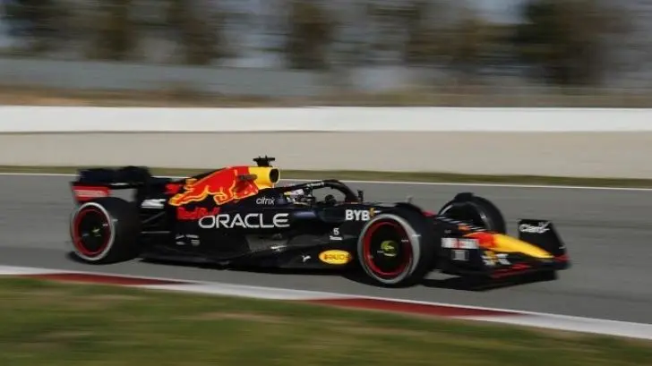 ¡Checo Pérez logra su primer pole position en F1!